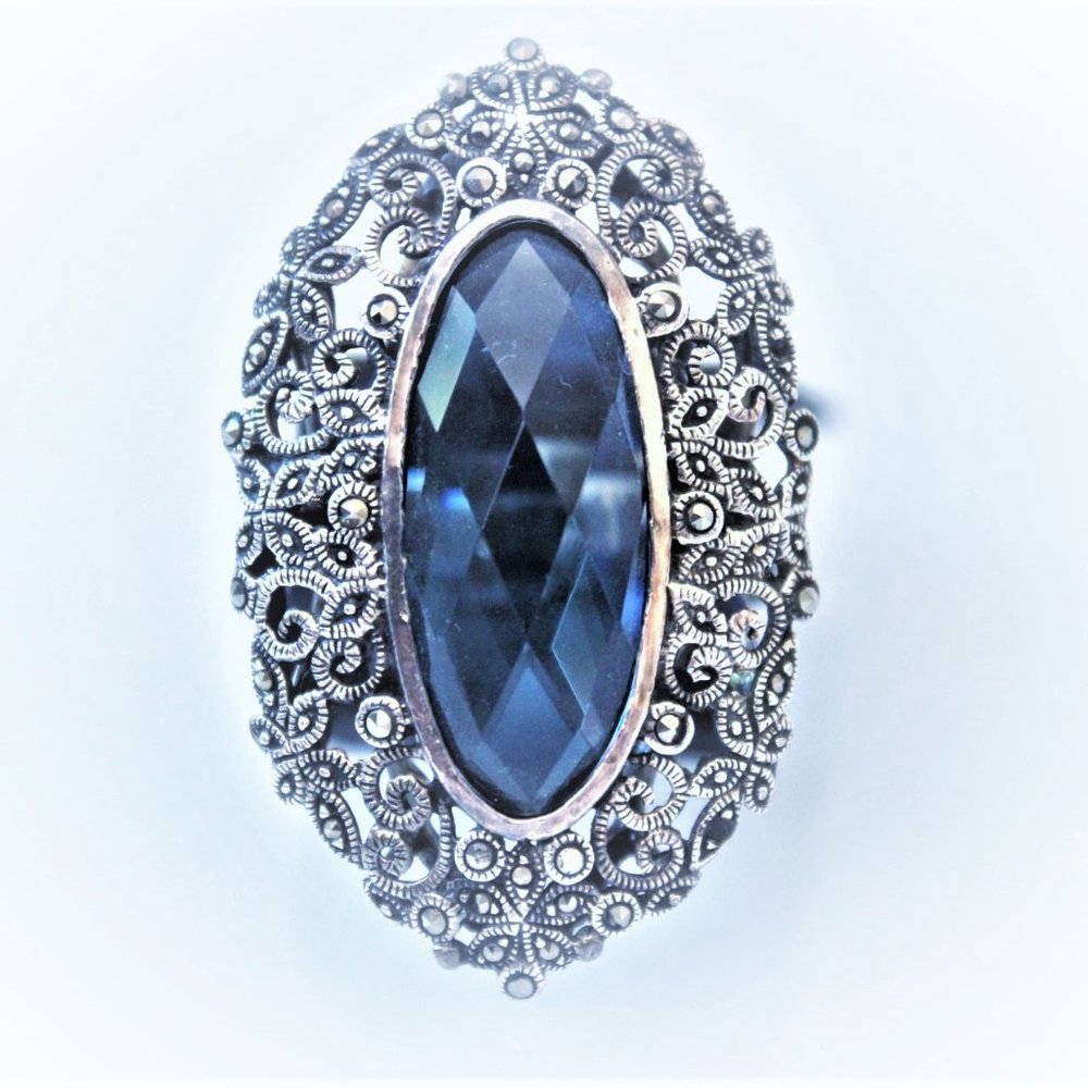 STERLING SILVR BLUE TOPAZ MARCASITE ELONGATED RING